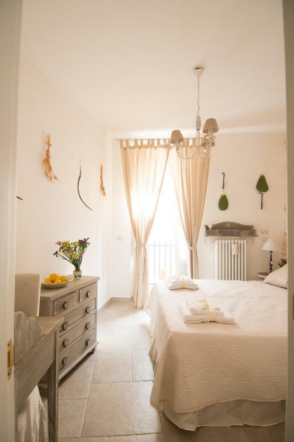 Manidibianco Apulian Relaxing Stay Turi Bagian luar foto